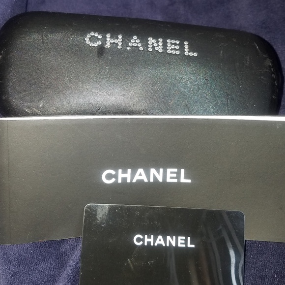 AUTHENTIC CHANEL SUNGLASSES - Picture 8 of 8